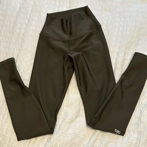 ALO 7/8 airlift leggings XS olive green worn once!